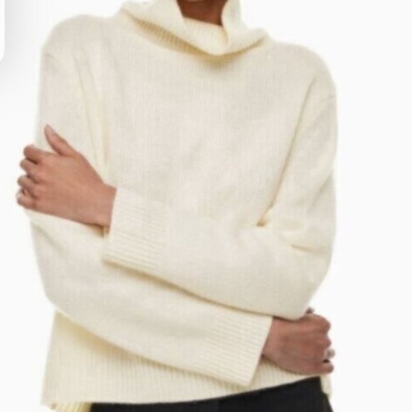 Wilfred Exquisite Liteluxe Cashmere Turtleneck Sweater Light Birch Size Small - Picture 1 of 8